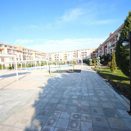 Prestige - Menada Apartment *