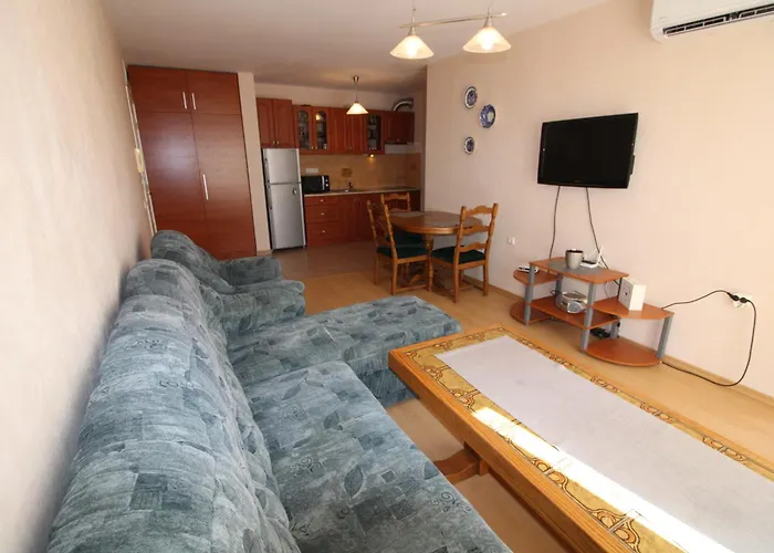 Prestige - Menada Апартамент *